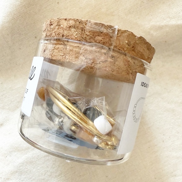 madewell | do-it-yourself hoop earring kit - Picture 3 of 5